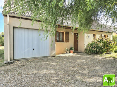 Maison traditionnelle - 137 m² - 8 pièces