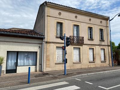 Immeuble - 281 m² - 11 pièces