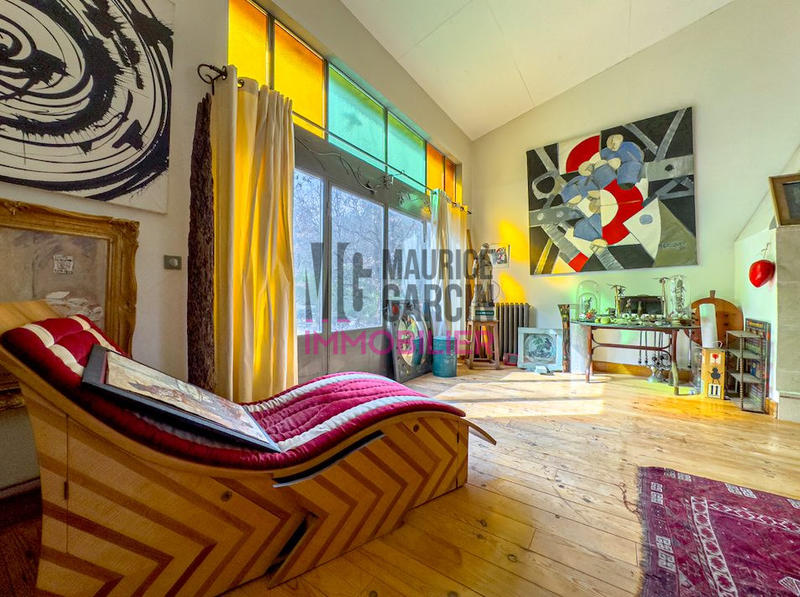 Maison - 228 m² - 5 pièces