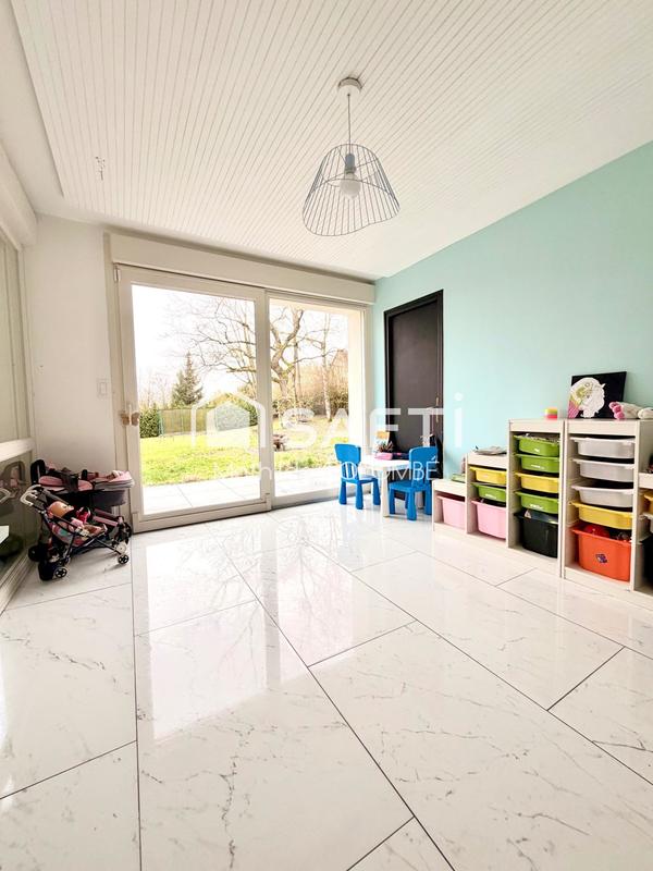 Maison - 163 m² - 7 pièces