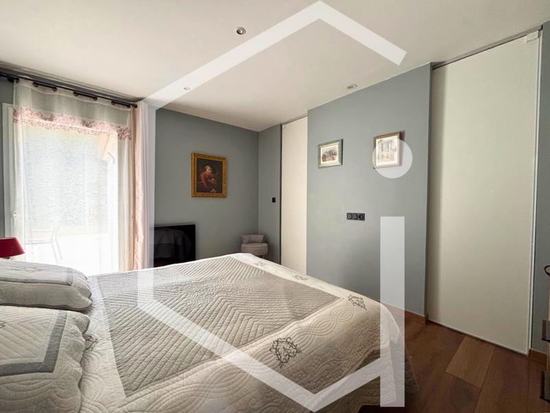 Maison - 165 m² - 5 pièces