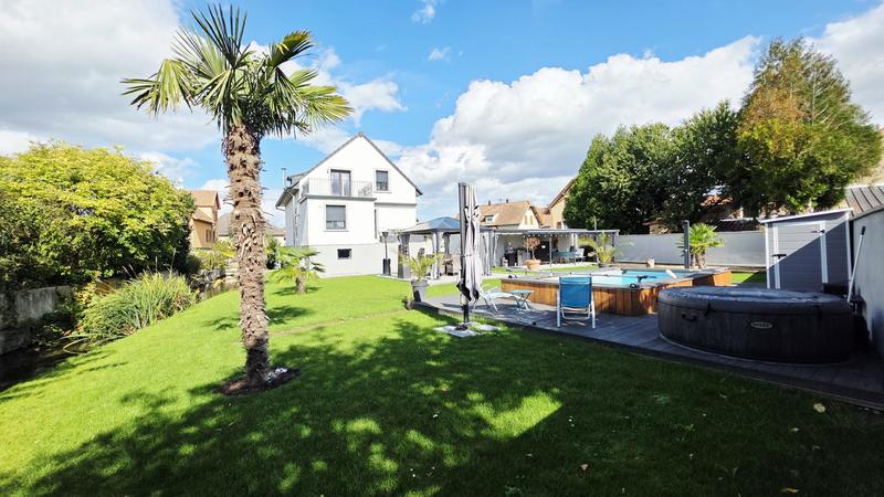 Maison - 125 m² - 6 pièces