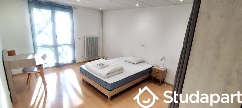 Chambre - 10 m² - 1 pièce