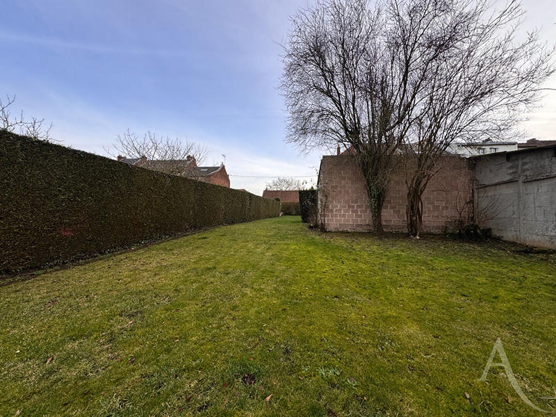 Maison - 240 m² - 7 pièces