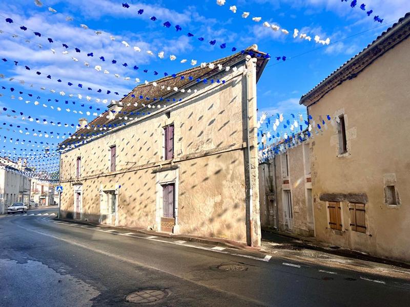 Maison - 104 m² - 4 pièces