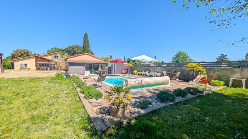 Maison - 160 m² - 8 pièces