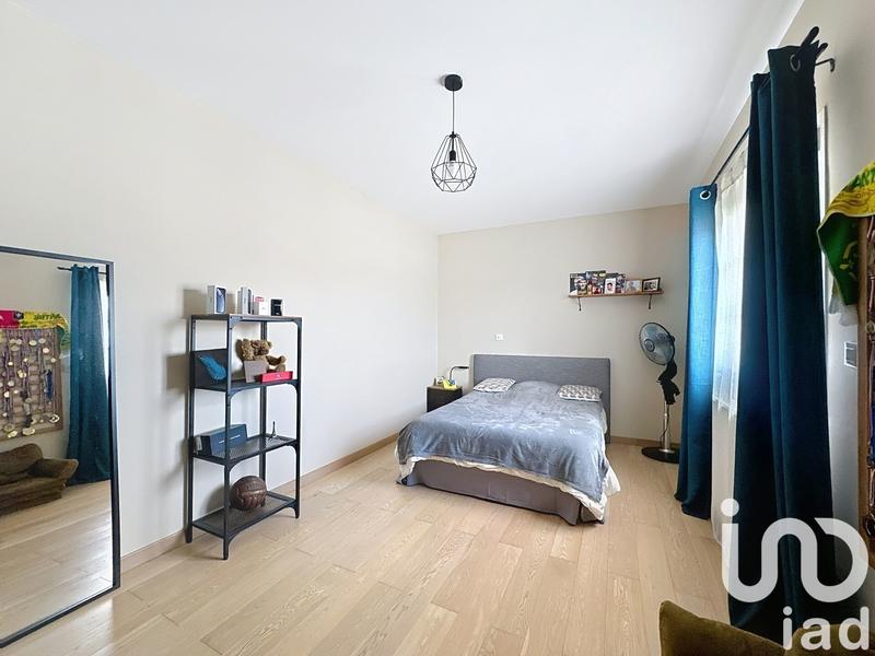 Maison - 187 m² - 6 pièces