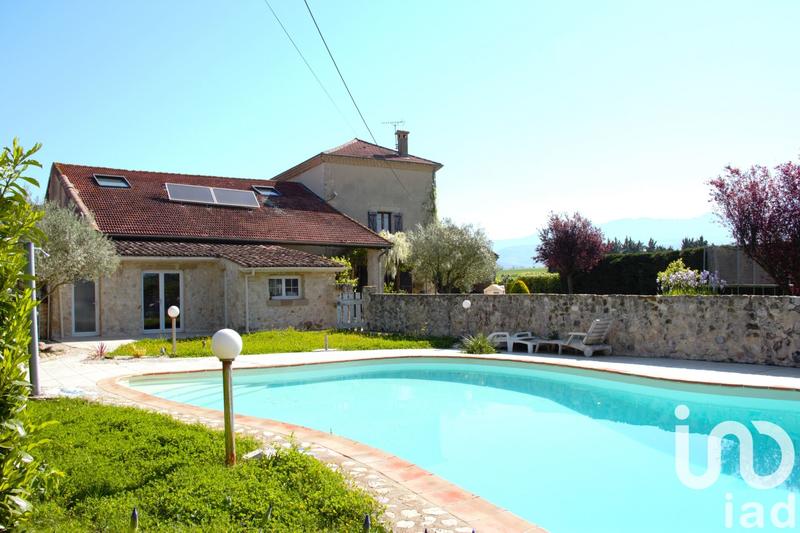 Maison - 315 m² - 10 pièces