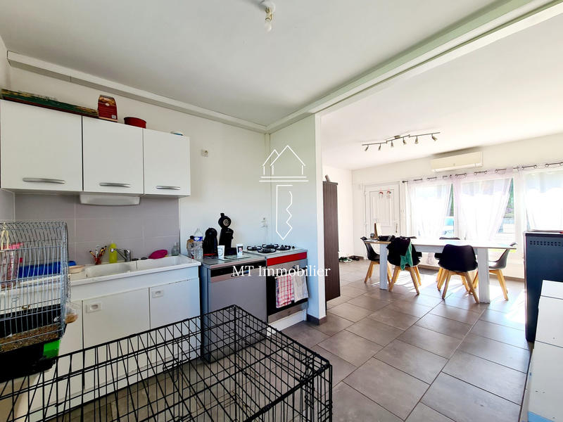 Maison - 94 m² - 5 pièces