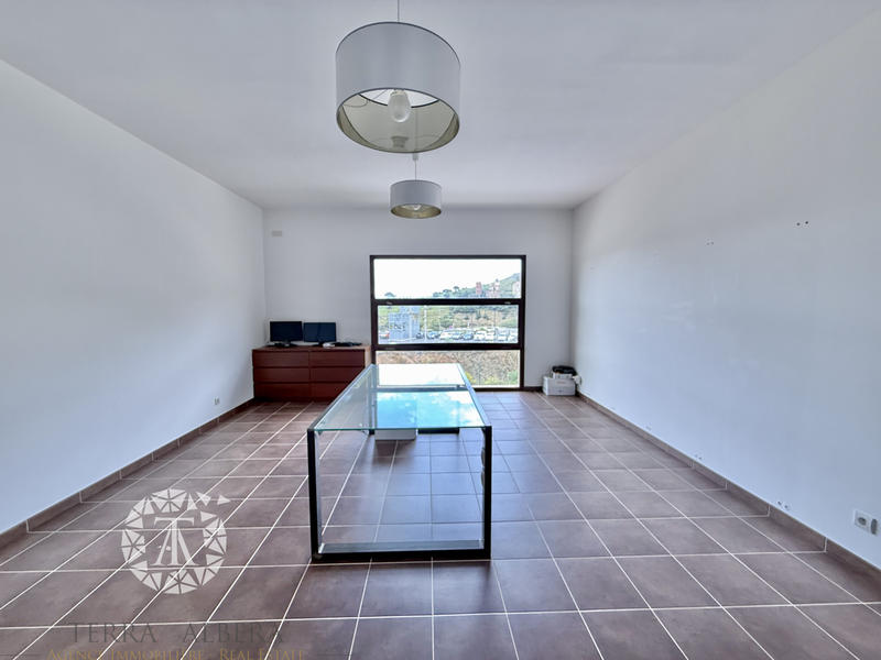 Immeuble - 220 m² - 6 pièces