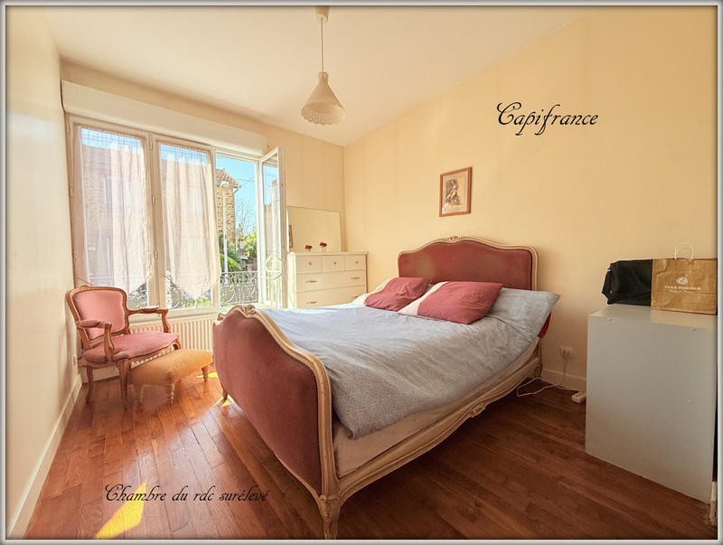 Maison - 185 m² - 8 pièces