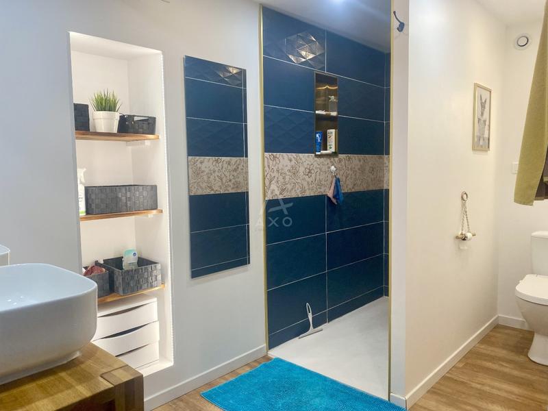 Maison de village - 300 m² - 8 pièces