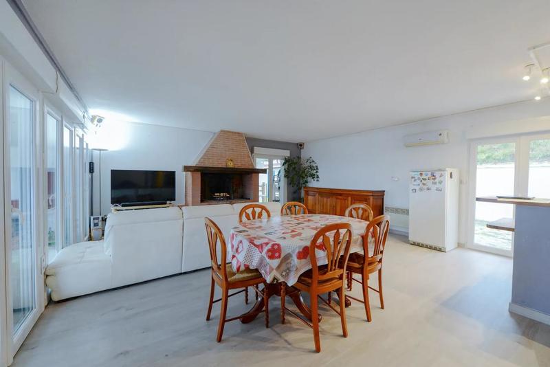 Maison - 133 m² - 6 pièces