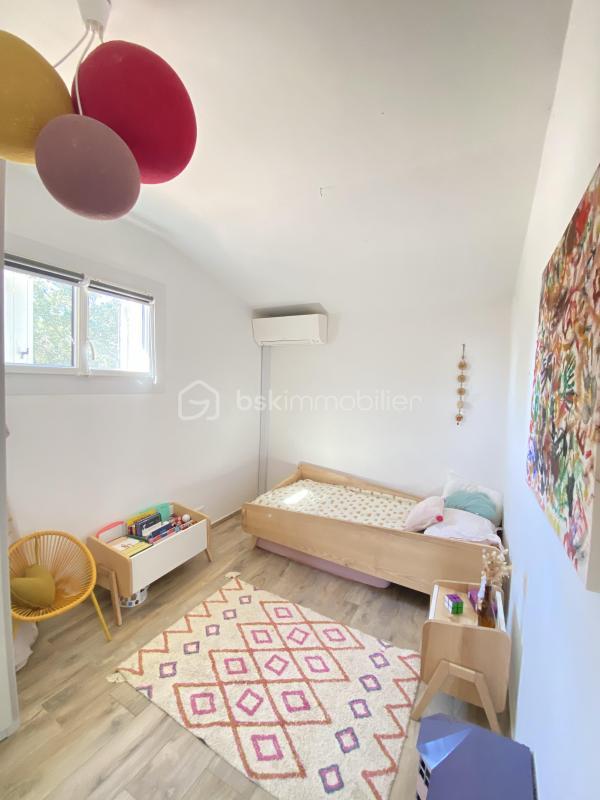 Villa - 185 m² - 6 pièces