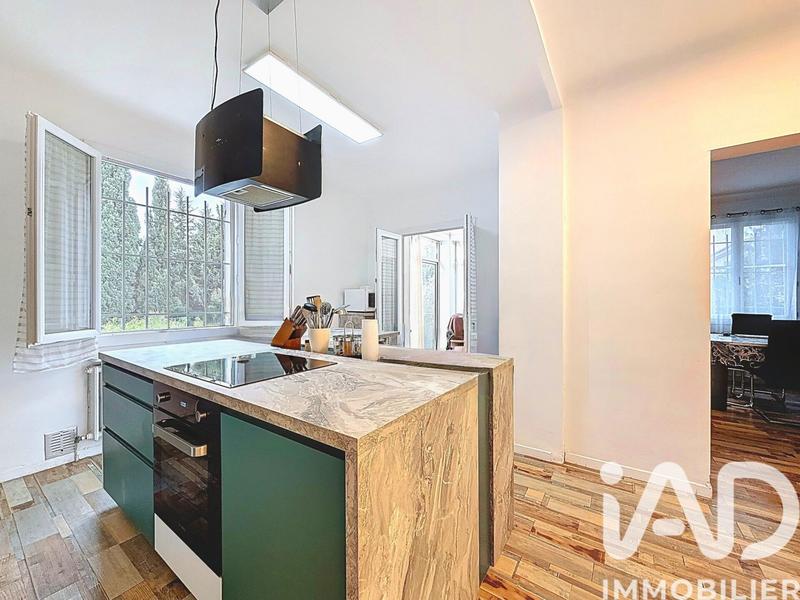 Maison - 197 m² - 8 pièces