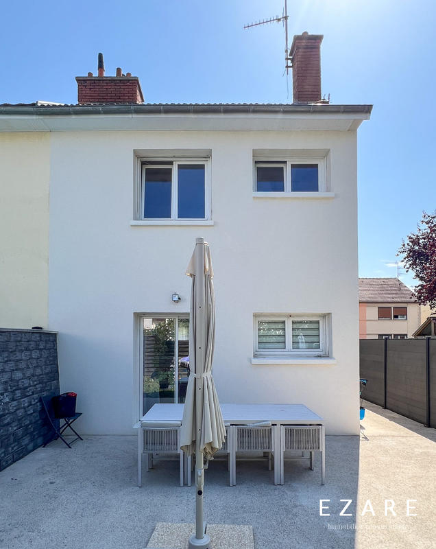 Maison - 80 m² - 5 pièces