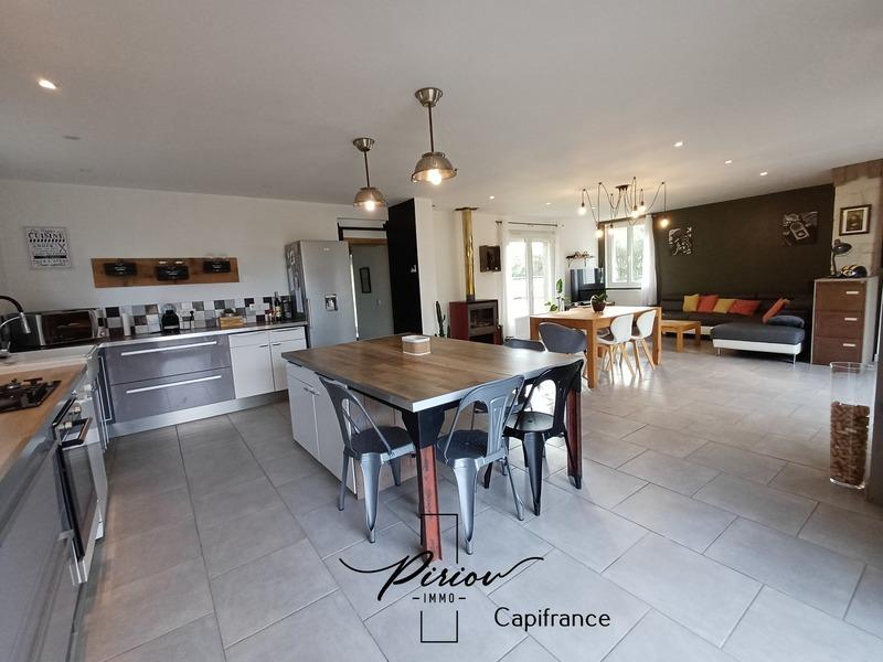 Maison - 119 m² - 5 pièces