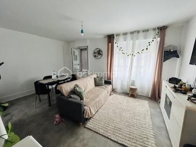 Immeuble - 213 m² - 11 pièces