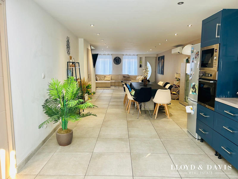 Maison - 110 m² - 5 pièces