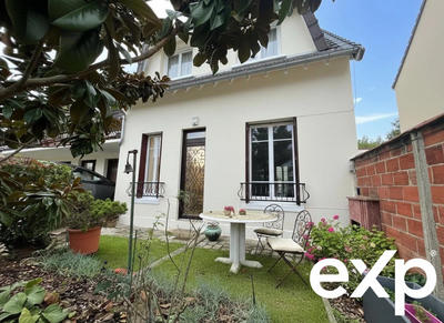 Maison - 93 m² - 4 pièces