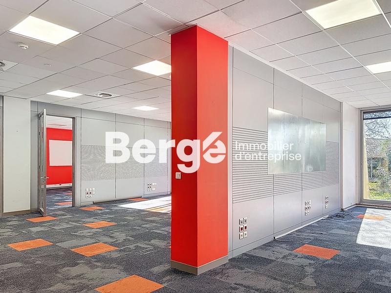 Bureau - 280 m²