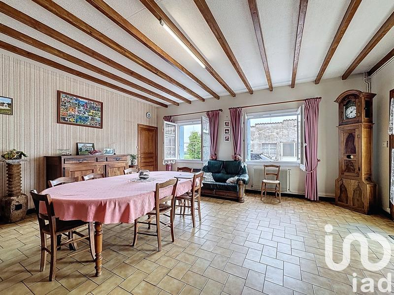Maison - 255 m² - 9 pièces