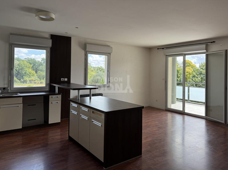 Appartement - 67 m² - 3 pièces