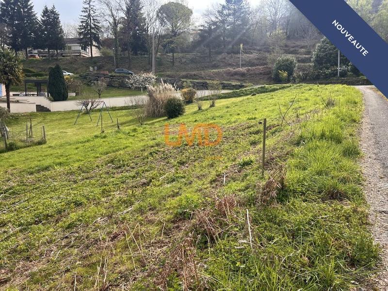 Terrain constructible - 3 268 m²