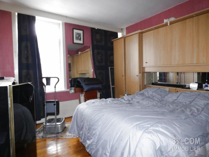 Maison - 273 m² - 9 pièces