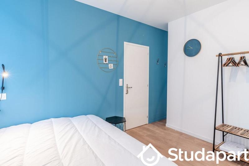 Chambre - 9 m² - 1 pièce