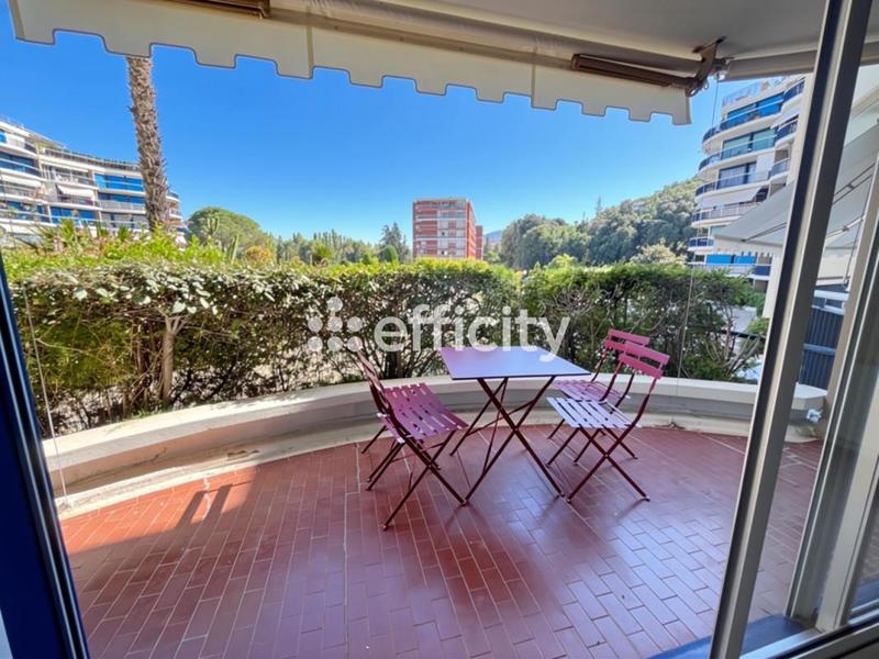 Appartement ancien - 34 m² - 1 pièce