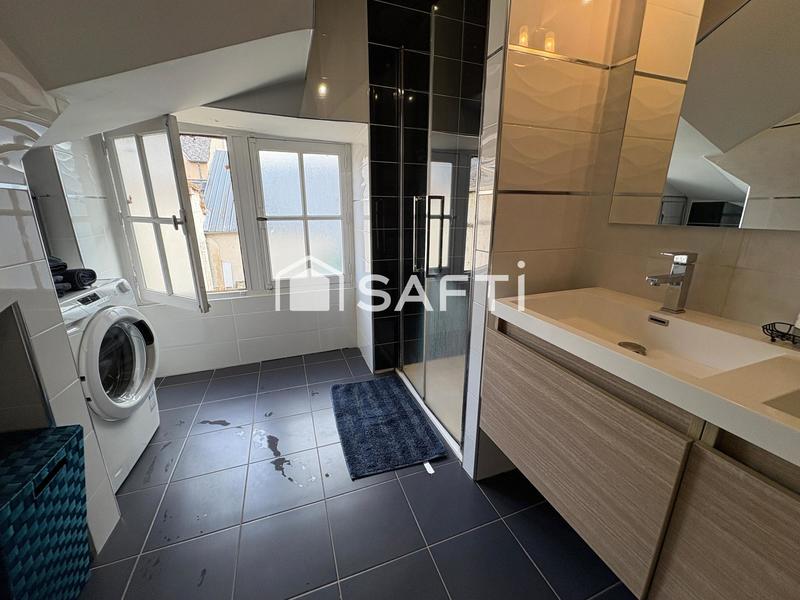 Appartement - 111 m² - 5 pièces