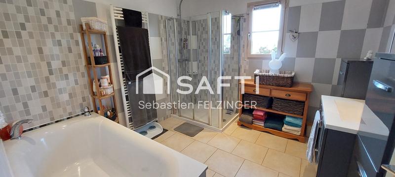 Maison - 185 m² - 9 pièces