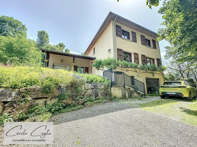 Maison - 155 m² - 6 pièces