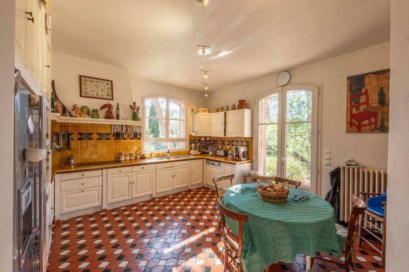 Maison ancienne - 300 m² - 8 pièces