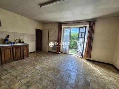 Maison - 150 m² - 4 pièces