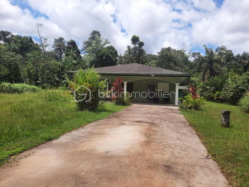 Maison - 90 m² - 3 pièces