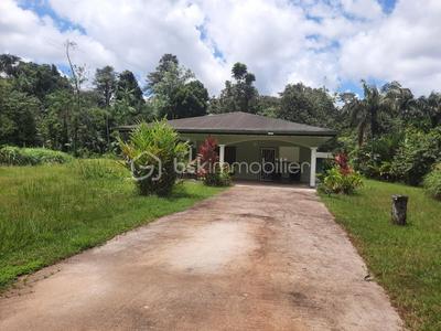 Maison - 90 m² - 3 pièces