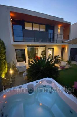 Maison - 91 m² - 4 pièces