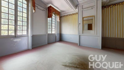 Maison - 400 m² - 10 pièces