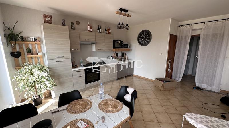 Maison - 265 m² - 11 pièces
