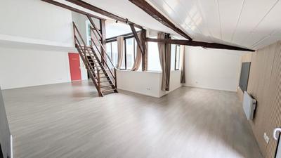 Appartement - 80 m² - 3 pièces