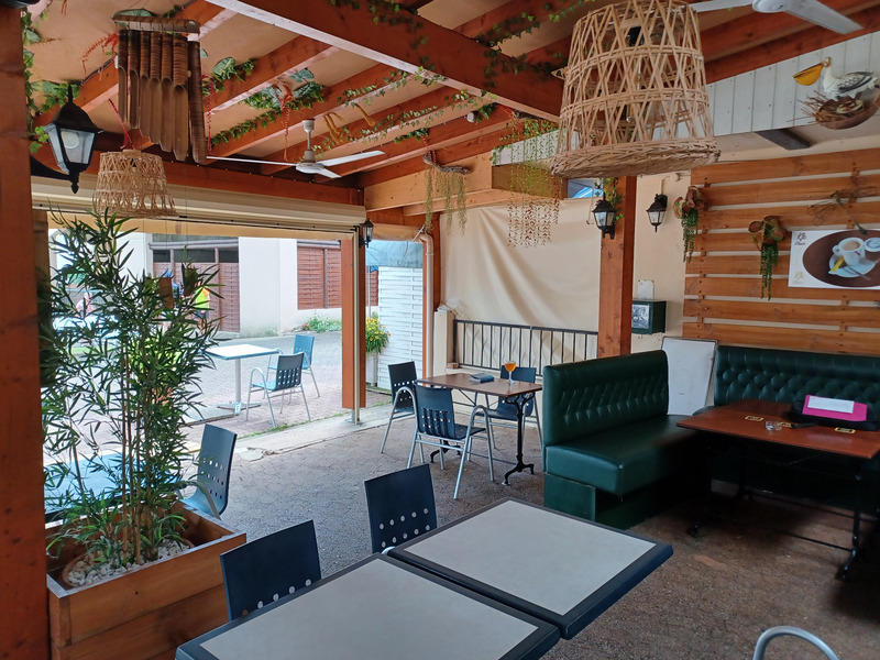 Fonds de commerce - 180 m²