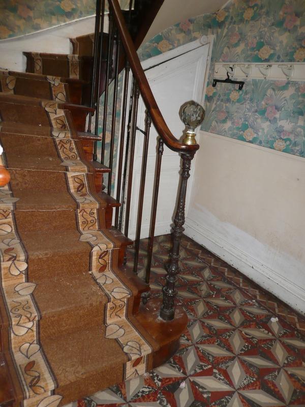 Maison - 261 m² - 12 pièces