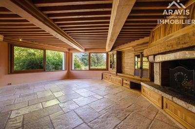 Demeure - 312 m² - 7 pièces