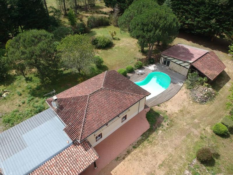 Maison en pierre - 260 m² - 8 pièces