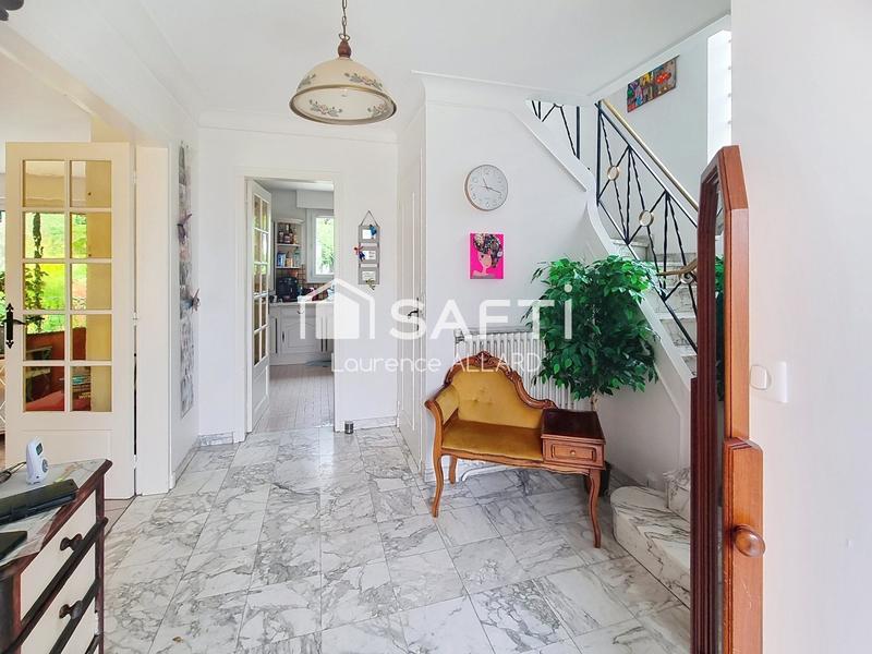 Maison - 140 m² - 7 pièces