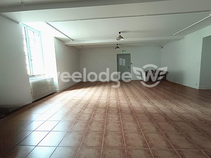 Maison - 392 m² - 15 pièces