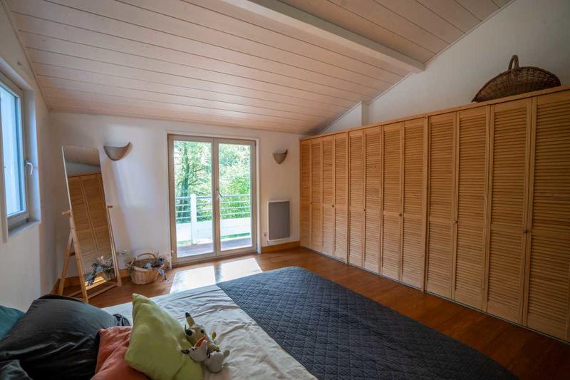 Maison - 181 m² - 5 pièces