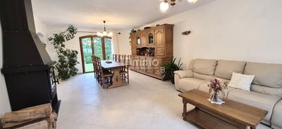 Maison - 162 m² - 6 pièces